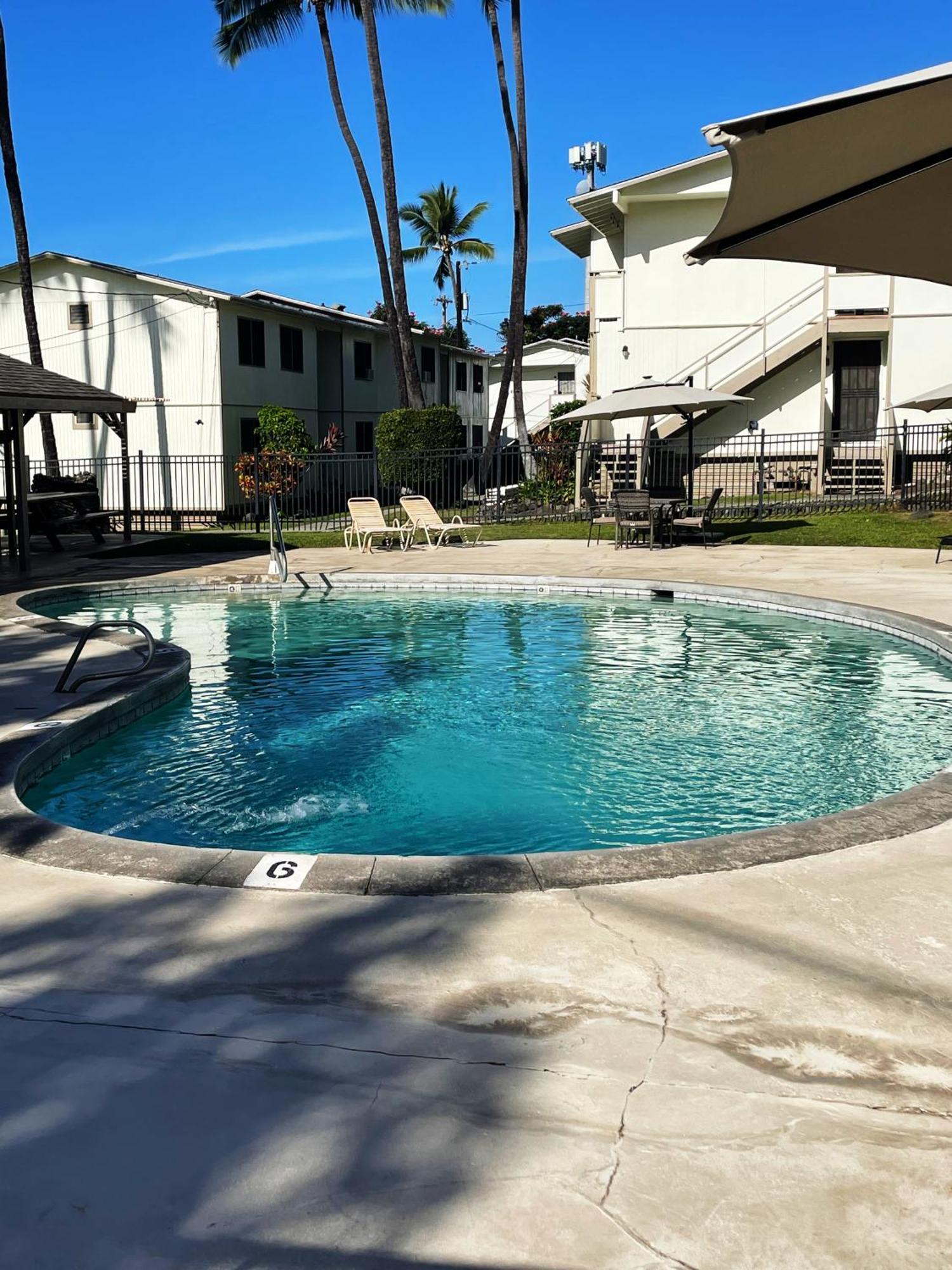 Your Slice Of Paradise In Kona - Walk To Beach And Stores Apartment Kailua-Kona Exterior photo