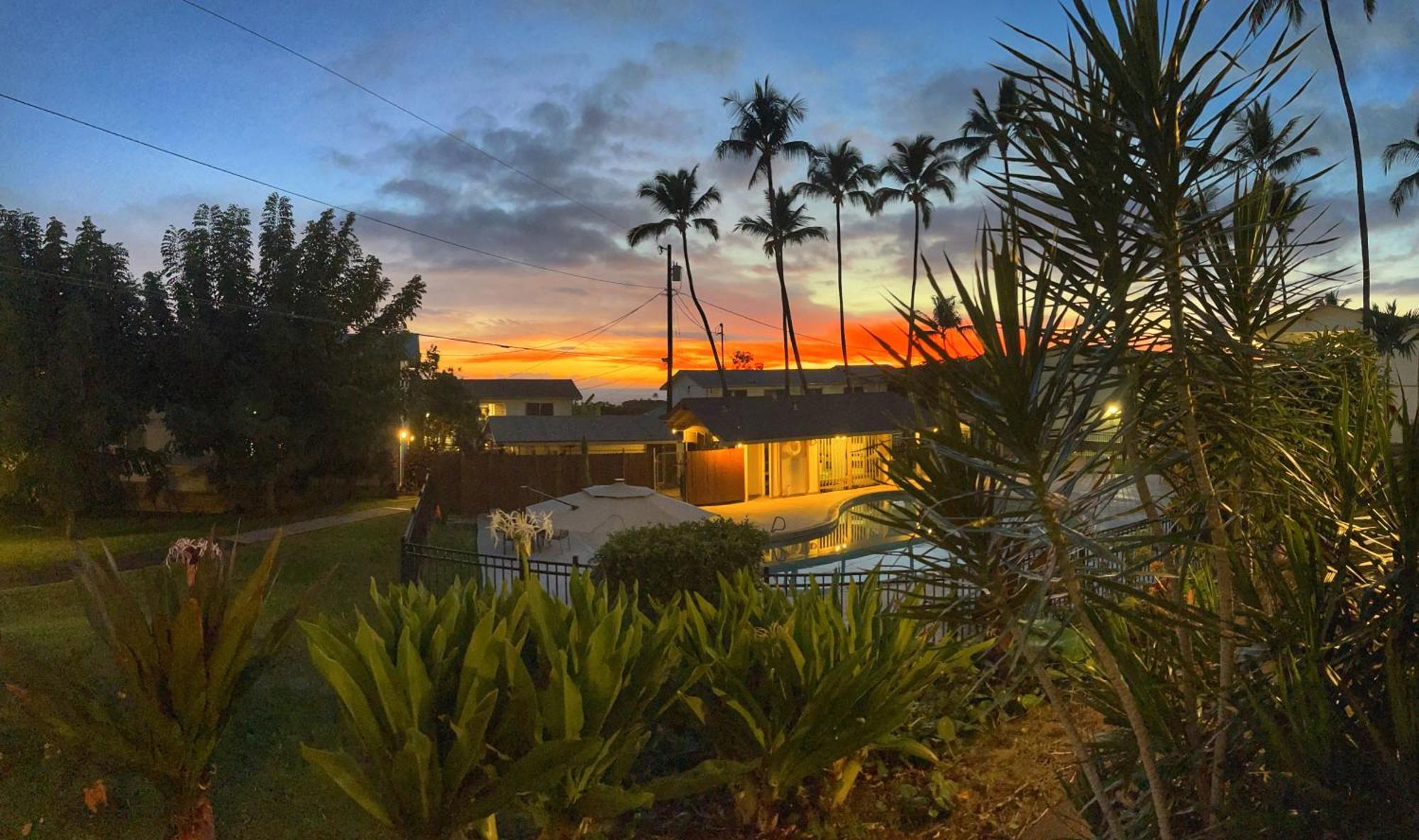 Your Slice Of Paradise In Kona - Walk To Beach And Stores Apartment Kailua-Kona Exterior photo